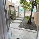 Charmoso E Aconchegante, Pertinho Da Praia